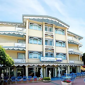 hotel-maxim-caorle.hotelinveneto.com/