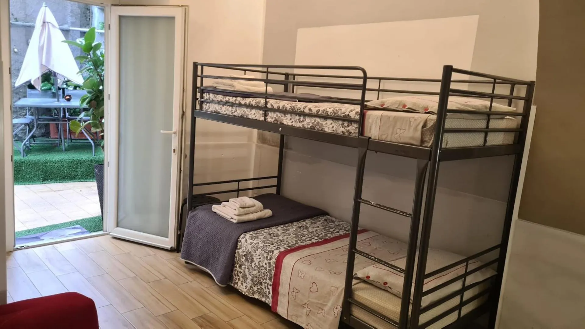 Konukevi Le Mie Stelle Otel La Spezia